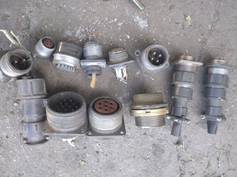 Роз'єми.  різні .