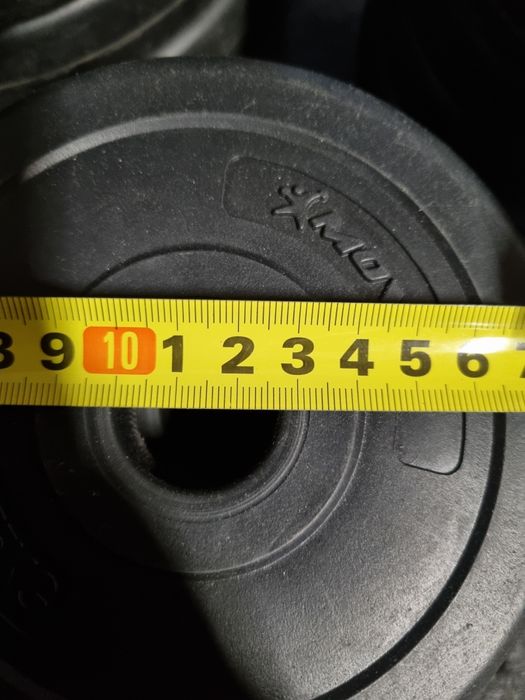 Obciążenia 2.5kg, 1.25kg i 0.75kg pokryte kompozytem