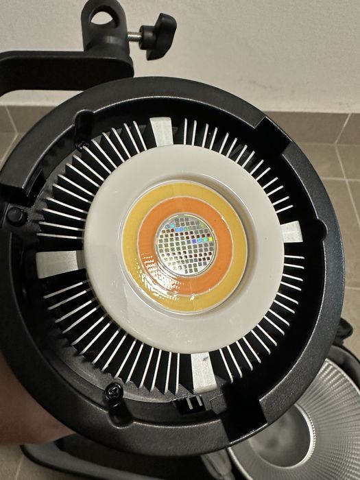 Lampa filmowa Newell RGB Pravaha Max 135 LED Bowens