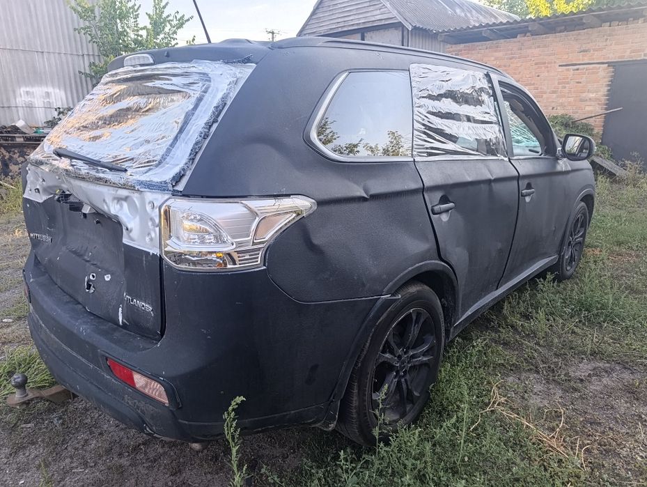 MITSUBISHI Outlander Після ДТП