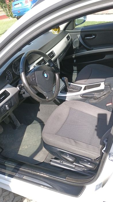 BMW 318d E91 143km  2008r
