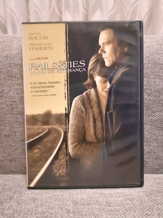 Laços de Esperança - Rails & Ties