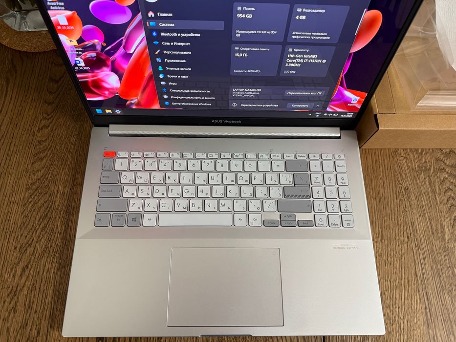 ASUS vivobook pro 16 Oled