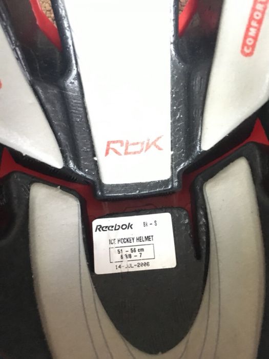 Продам шлем Reebok!