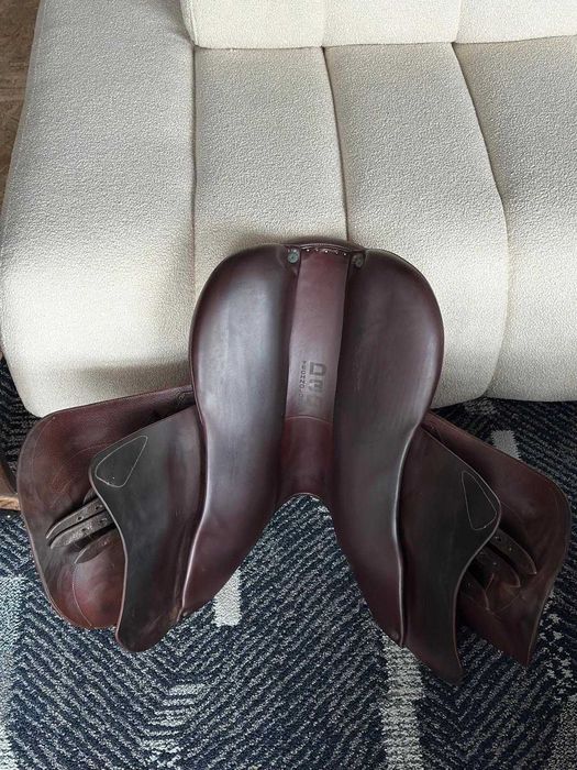 Siodło skokowe Devoucoux 17,5” Biarritz  Lab