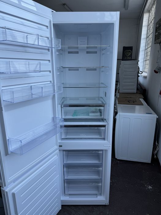 Powystawowa.Lodówka Electrolux No Frost. A++ 201cm.Gwarancja.Transport