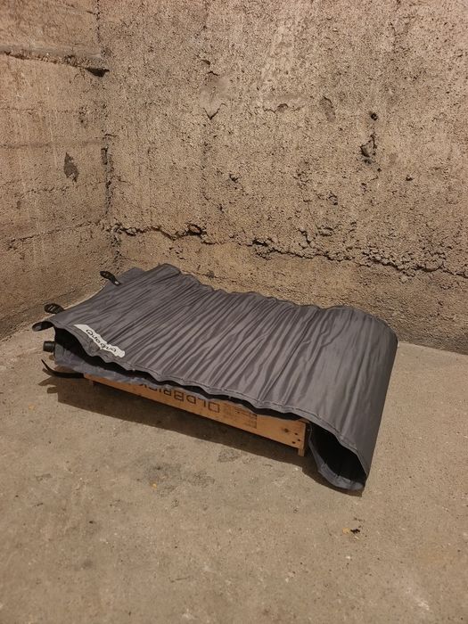 Mata samopompująca karimata materac