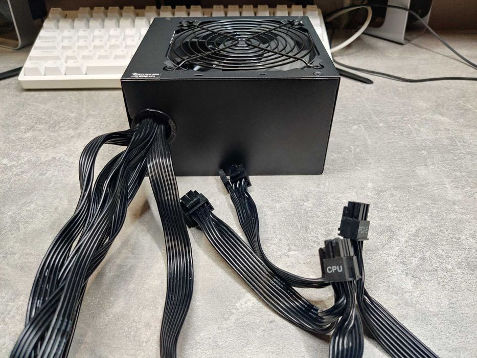 Thermaltake TR2 S 700W (пломба, справний)