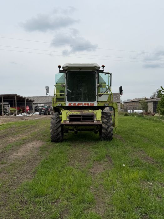 Claas dominator