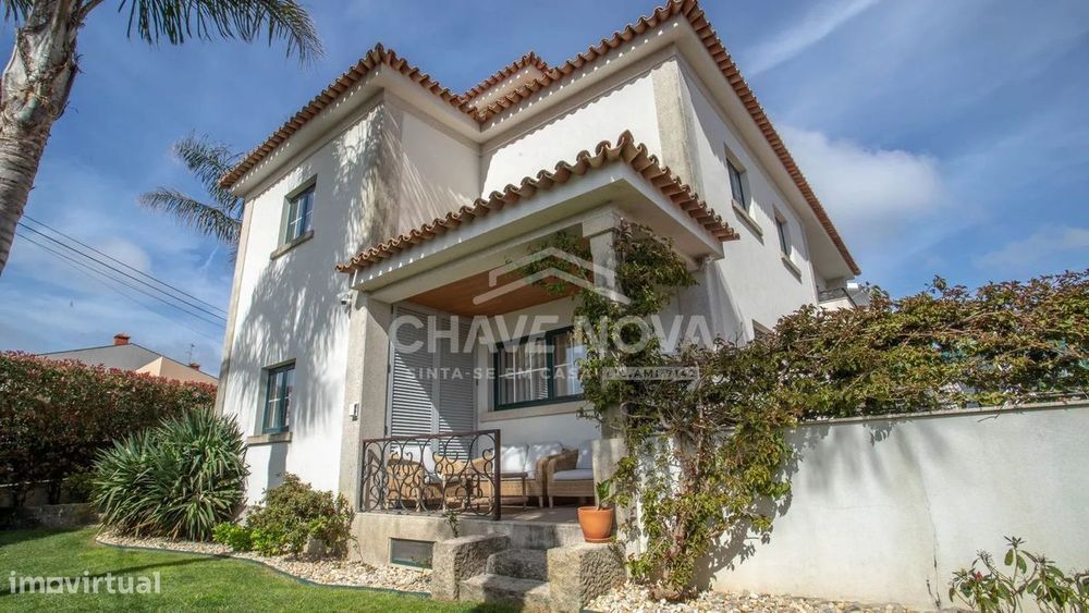 LA- Moradia T4 Para Venda, com Vista Mar em São Félix da Marinha