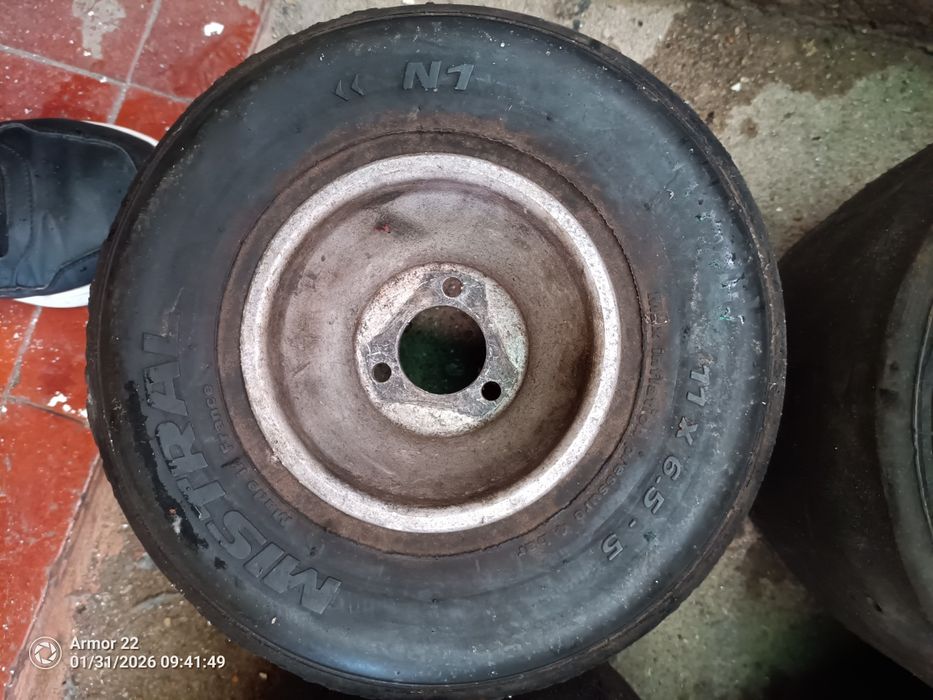 Pneus de kart usados