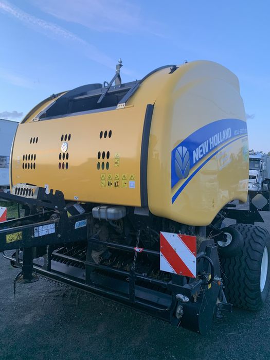 Prasa new holland 180