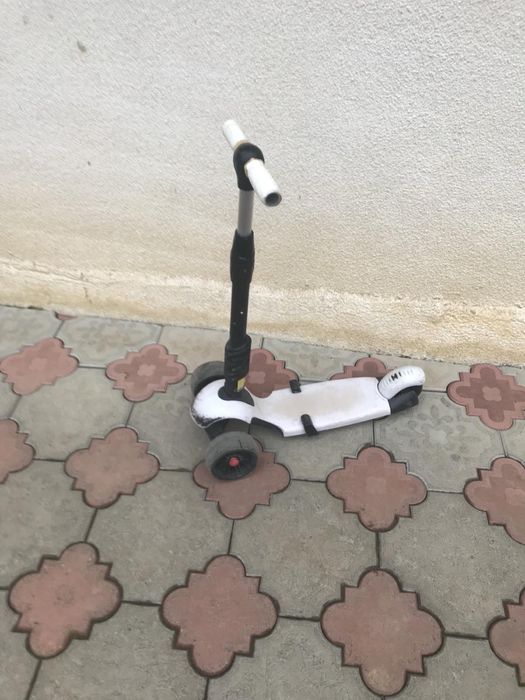 Самокат дитячий.