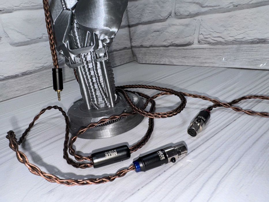Cabo Meze Copper Upgrade Cable | 2.5 mm para Mini XLR Balanced