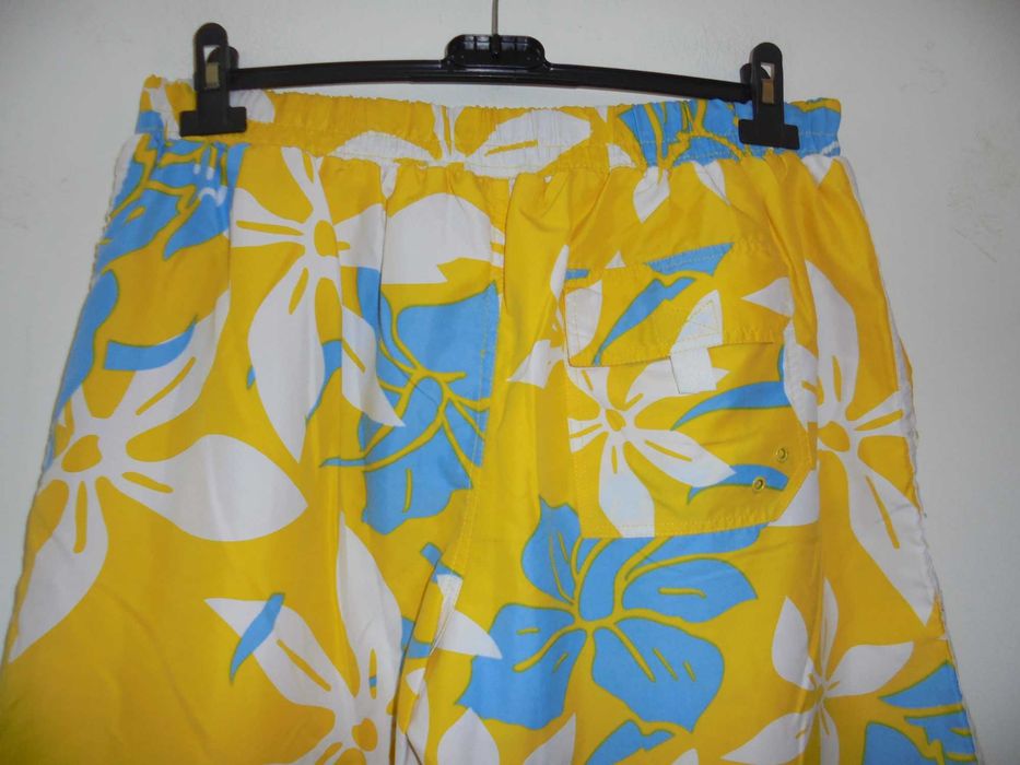 Bermudas de homem com cores alegres