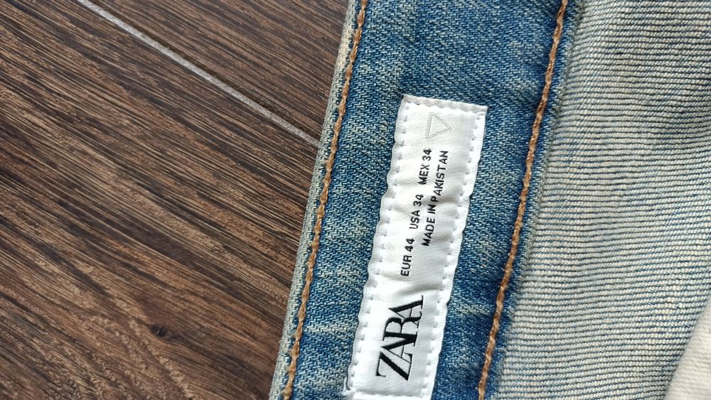 Spodnie z rozdarciami L Zara
