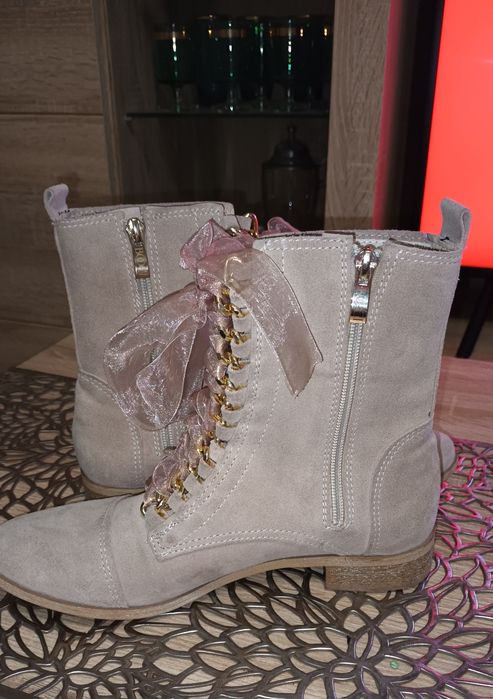 Eleganckie botki Booci 37.