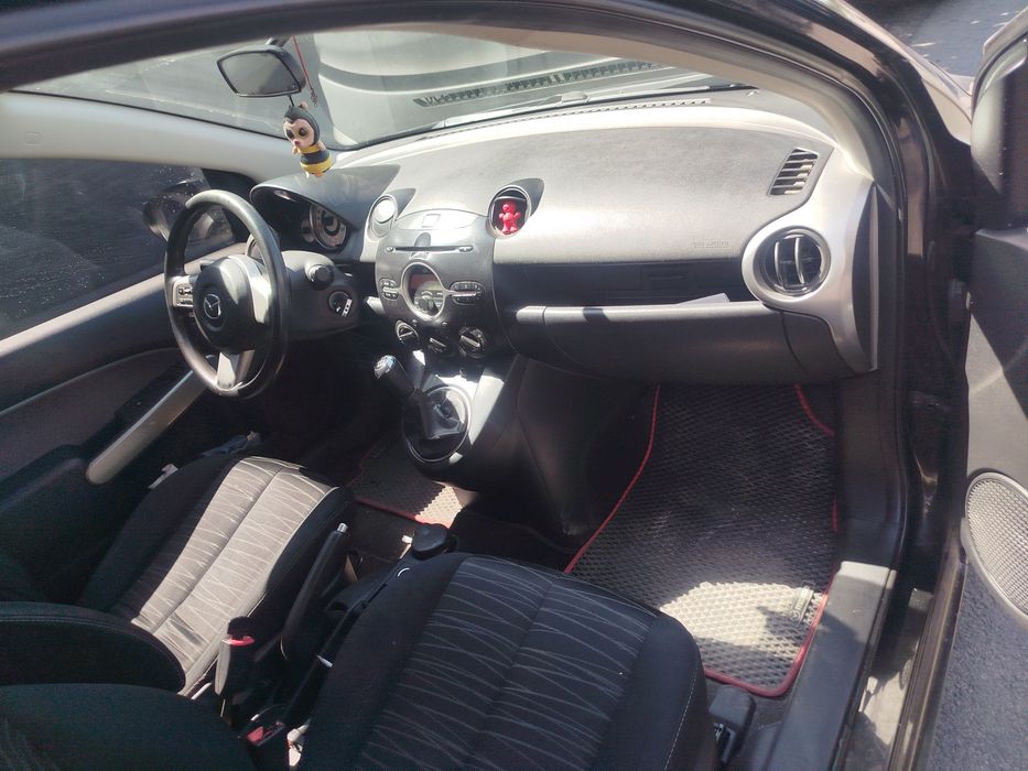 Продам Mazda - 2, 2009 г.в. - МЕХАНИКА.