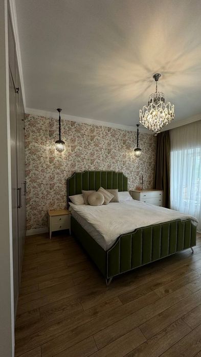 Продам 3-х комнатную квартиру в элитном ЖК на Марсельской.  Кирпичный дом. АОГВ.  Паркинг