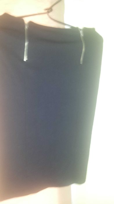 Spodnica olowkowa czarna