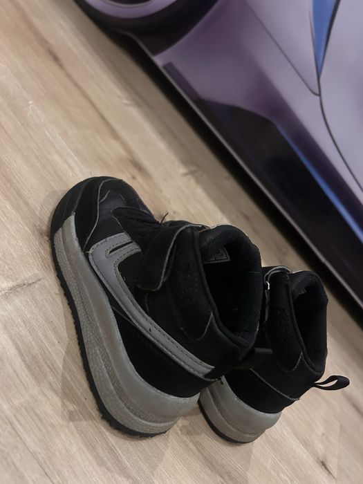 Кросівки на хлопчика