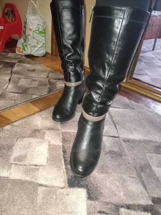 Чоботи жіночі зимові 36 р. Шкіра.