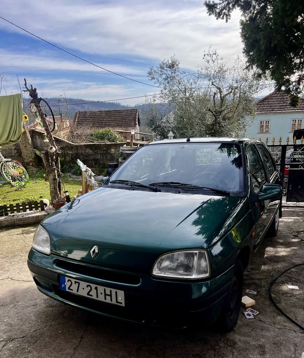 Renault clio 1.2 - gasolina