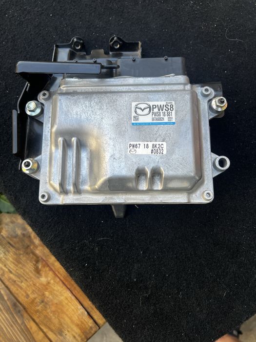 (ECU) для автомобіля Mazda CX-5. електронний блок керування двигуном