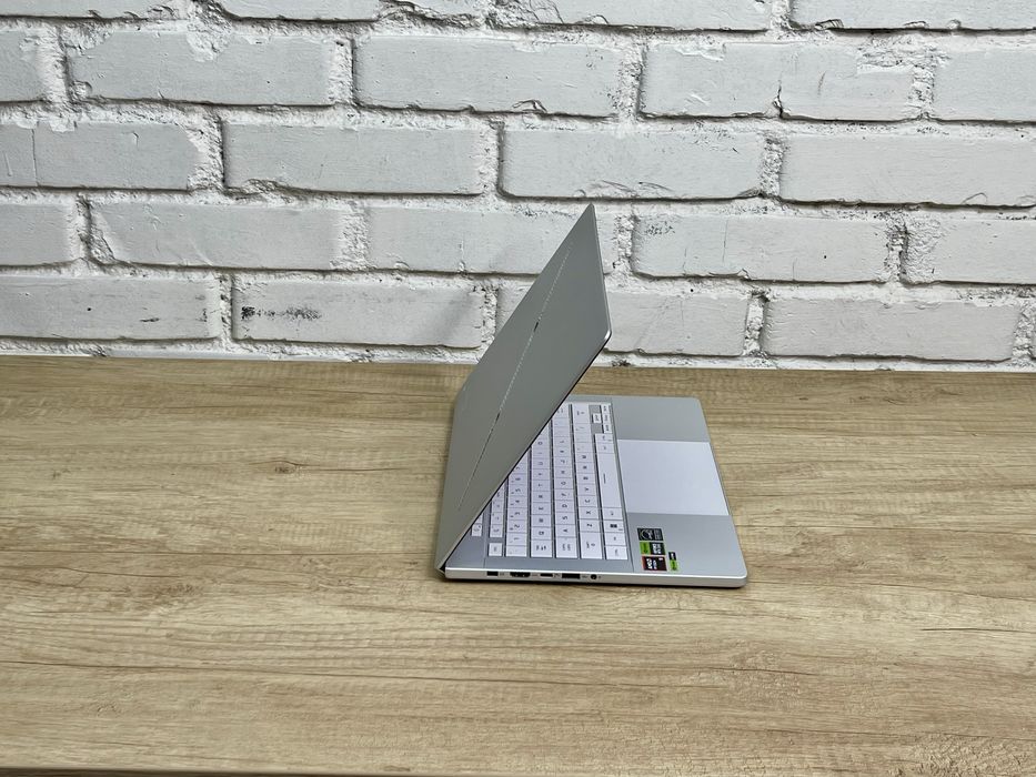 Флагманський ASUS ROG Zephyrus G14 R9 8945HS RTX4060 16GB 1TB 3K 120Hz