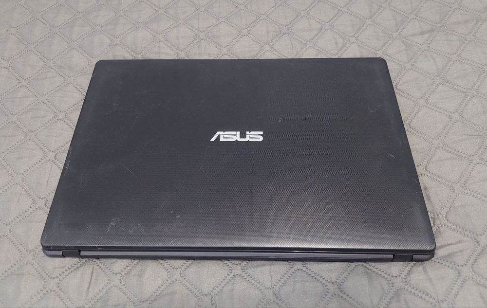 Ноутбук Asus X551* / 4Гб/ SSD 240Гб/ Батарея 3 часа.