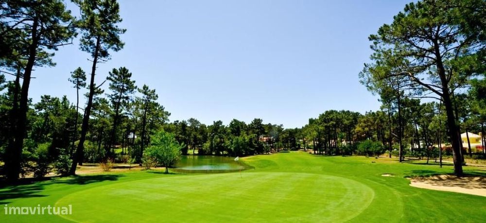 Moradia Isolada T4 com piscina, Aroeira, Almada