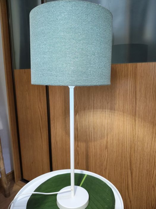 Candeeiro de mesa verde água como novo