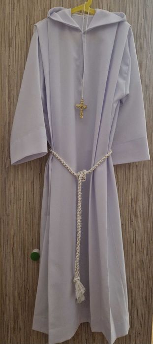 Alba komunijna dla chłopca 134-140 z kapturem