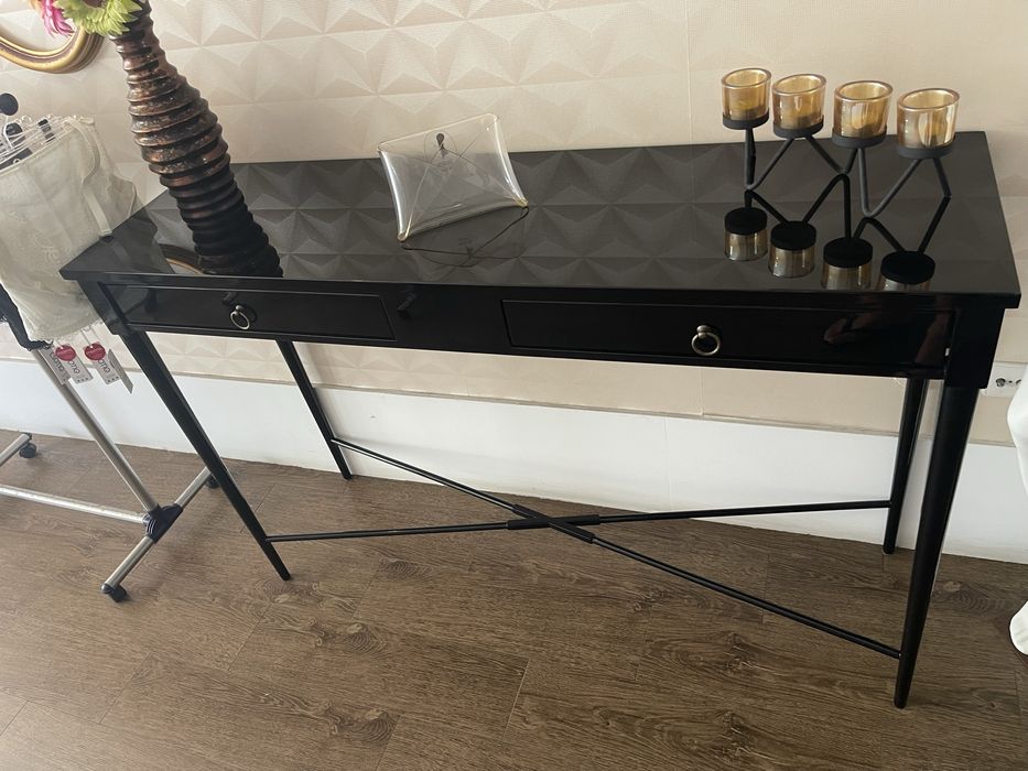 Mesa de entrada e movel