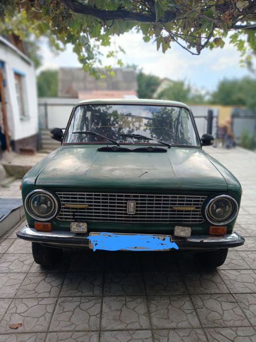 Продам машину ваз 21013