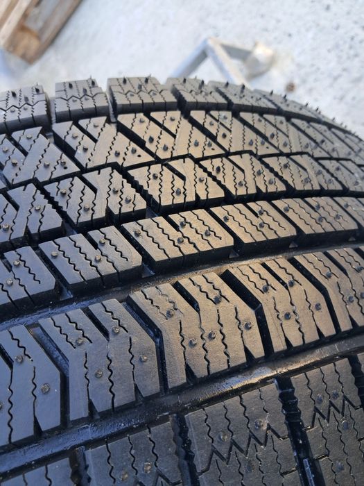 245 45 19 bridgestone - Купити шини для авто - Ціна на OLX.ua