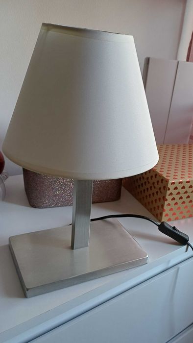 Candeeeiro de teto e candeeiros de mesa430181102073292802