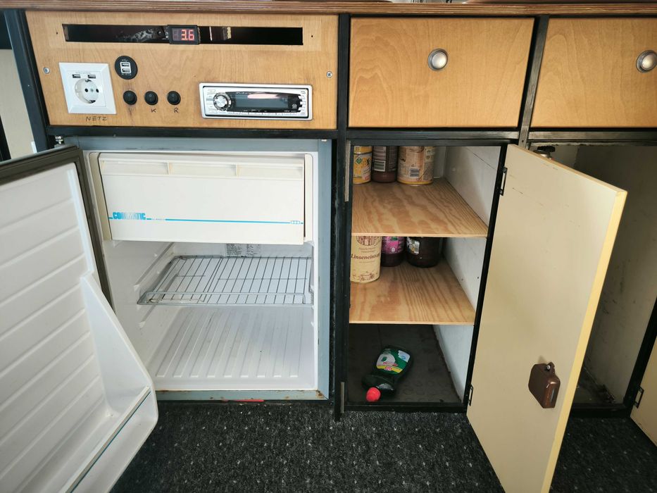 Autocaravana Mercedes 609d  -  pronto a viajar