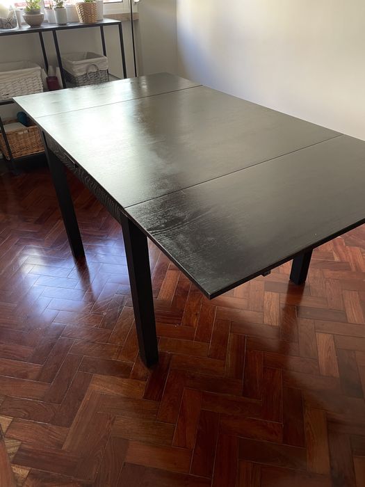Bjursta mesa extensível