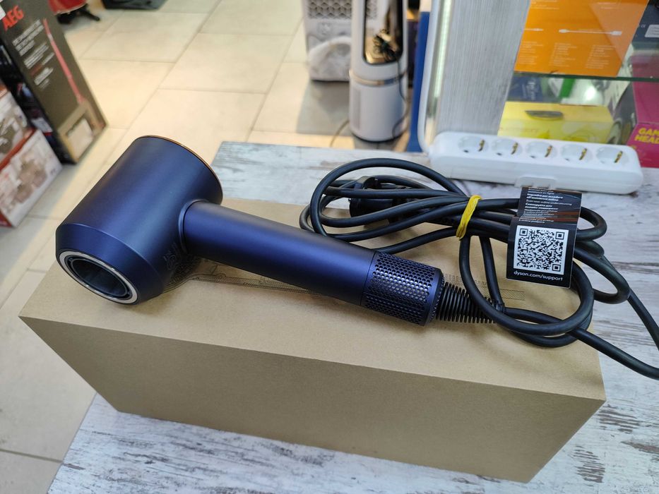 Фен Dyson Supersonic HD07