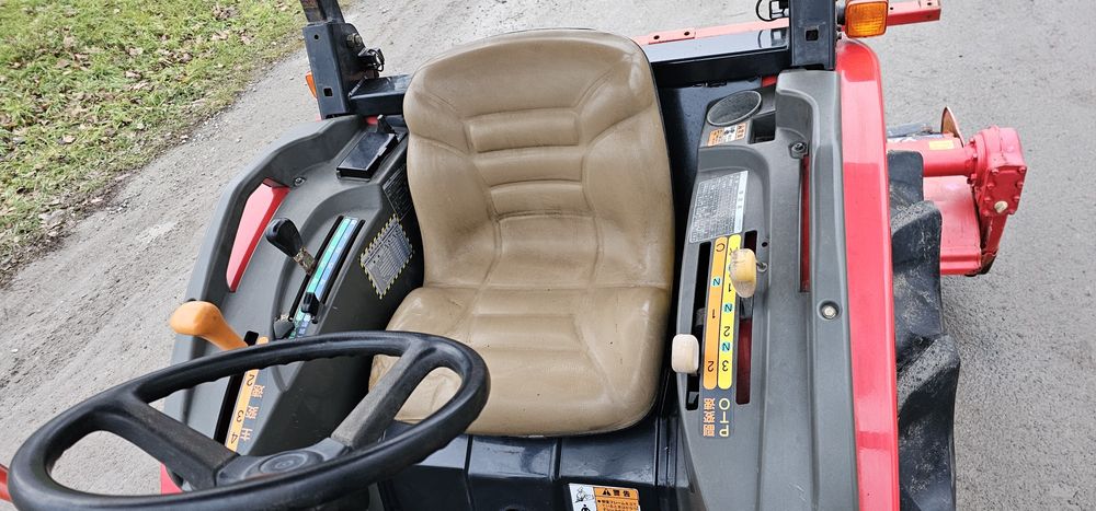 Мінітрактор Трактор Японський Yanmar EF224