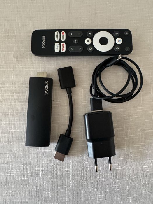 Strong SRT41 Android TV Stick – jak nowy, 2 miesiące używany
