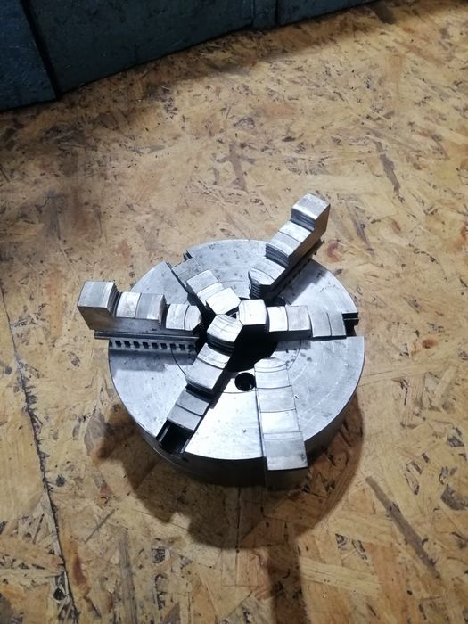 Патрон токарный ф250