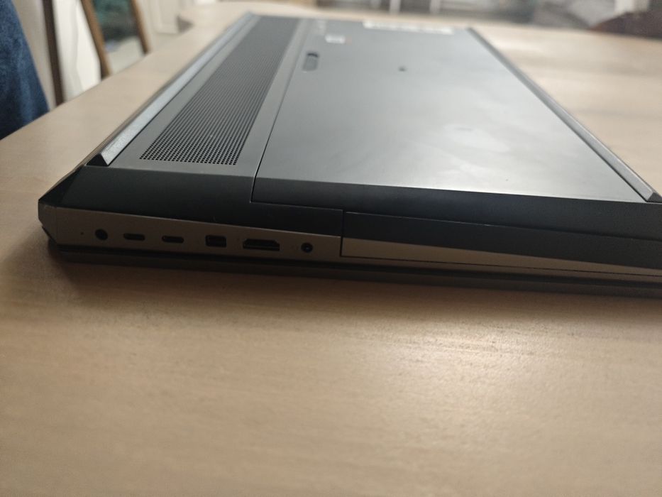 Ноутбук HP Zbook 17  g7