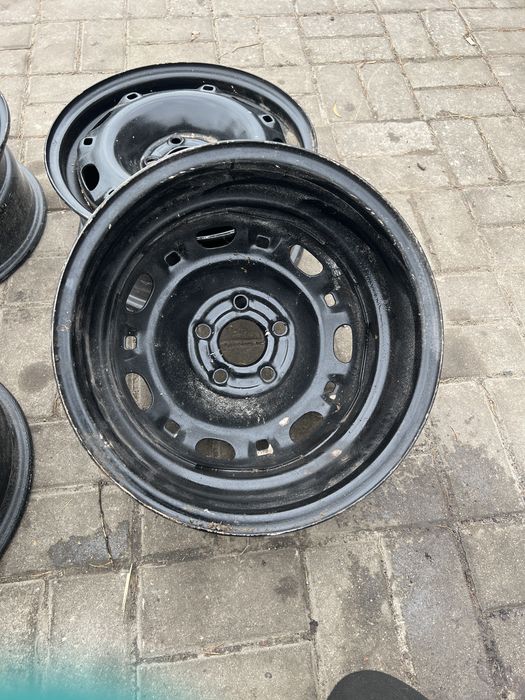 Felgi stalowe seat audi vw skoda 5x100 et43 14”