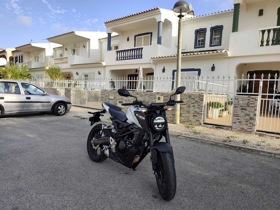 Honda CB125R 2024 9.500 km Impecável