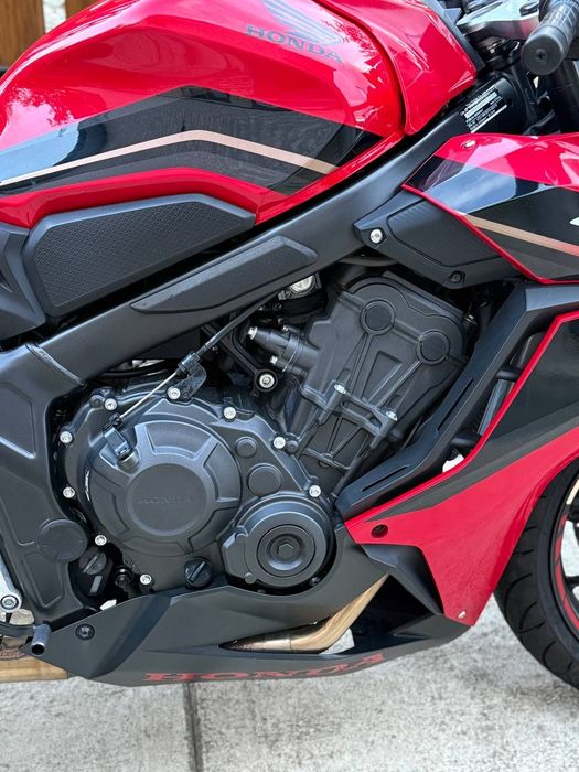 Honda cbr 650 r 2023ne z900.mt09.mt09