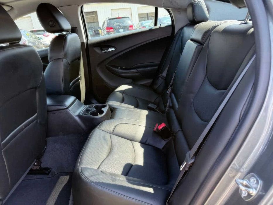 Chevrolet Volt Premier      2017