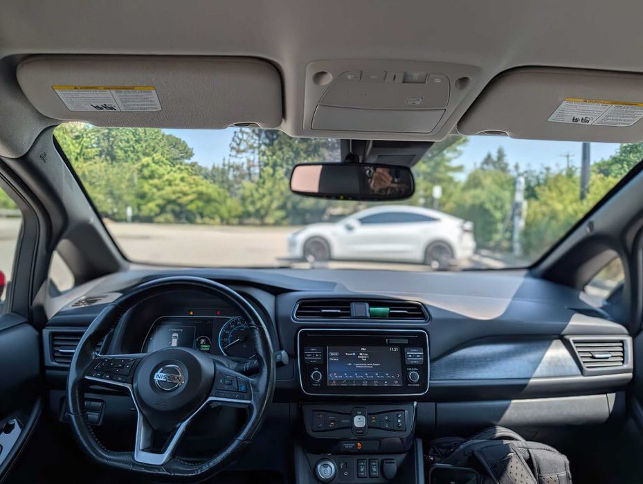 Nissan LEAF SL      2019