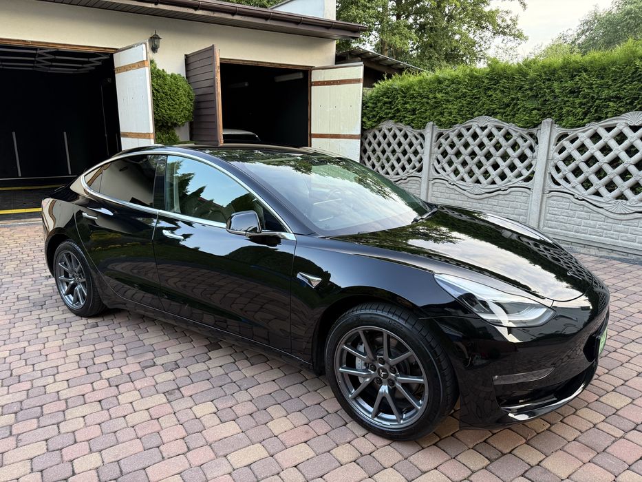 Tesla model 3 standard bezwypadek cesja vat 23%